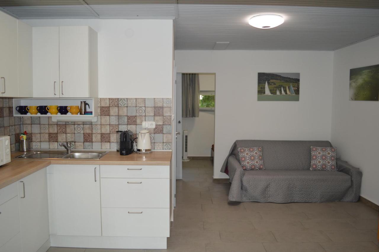 Ferienwohnung Iker Nyaralo Balatonfenyves Exterior foto